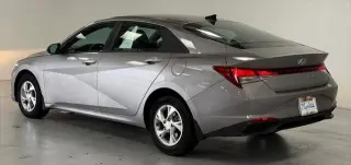 Hyundai ELANTRA 2023 SE 4 puertas Sedan