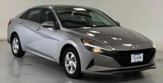 Hyundai ELANTRA 2023 SE 4 puertas Sedan
