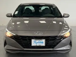 Hyundai ELANTRA 2023 SE 4 puertas Sedan