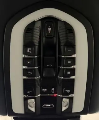 Porsche Macan 2023 AWD T 4 puertas SUV