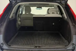 Volvo XC60 2022 AWD B5 Momentum 4 puertas SUV