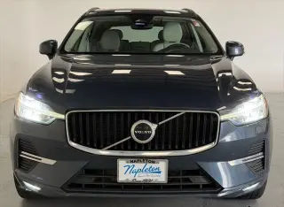 Volvo XC60 2022 AWD B5 Momentum 4 puertas SUV