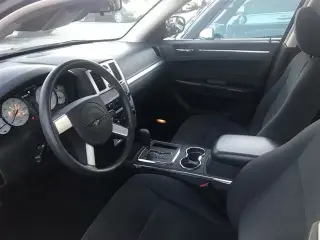 2010 Chrysler 300 Limited