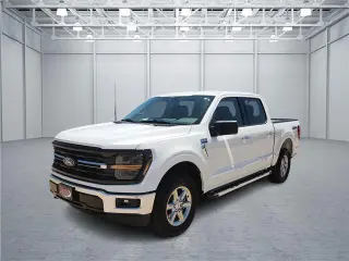 Ford F-150 2025 4x4 XLT 4 puertas SuperCrew 5.5 pies SB