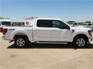 Ford F-150 2025 4x4 XLT 4 puertas SuperCrew 5.5 pies SB