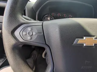 Chevrolet Silverado 2500HD 2017 4x4 Camioneta de Trabajo 4 puertas Cabina Crew SB