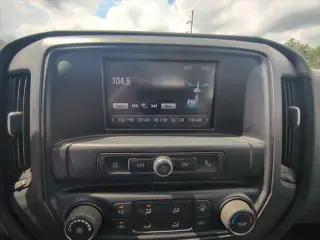 Chevrolet Silverado 2500HD 2017 4x4 Camioneta de Trabajo 4 puertas Cabina Crew SB