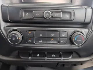 Chevrolet Silverado 2500HD 2018 4x4 Camioneta de Trabajo 4 puertas Cabina Crew SB