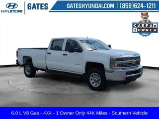 Chevrolet Silverado 3500HD 2017 4x4 Camioneta de Trabajo 4 puertas Cabina Crew SRW
