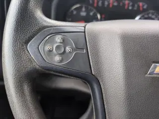 Chevrolet Silverado 3500HD 2017 4x4 Camioneta de Trabajo 4 puertas Cabina Crew SRW