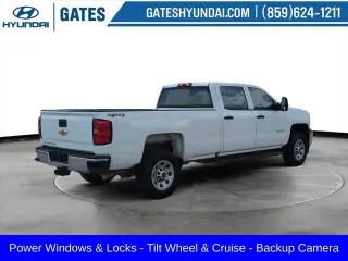 Chevrolet Silverado 3500HD 2017 4x4 Camioneta de Trabajo 4 puertas Cabina Crew SRW