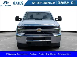 Chevrolet Silverado 3500HD 2017 4x4 Camioneta de Trabajo 4 puertas Cabina Crew SRW