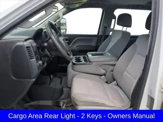Chevrolet Silverado 3500HD 2017 4x4 Camioneta de Trabajo 4 puertas Cabina Crew SRW