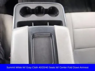 Chevrolet Silverado 3500HD 2017 4x4 Camioneta de Trabajo 4 puertas Cabina Crew SRW