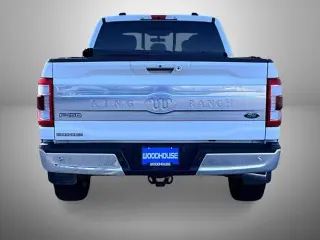 Ford F-150 2022 4x4 King Ranch 4 puertas SuperCrew 5.5 pies. SB