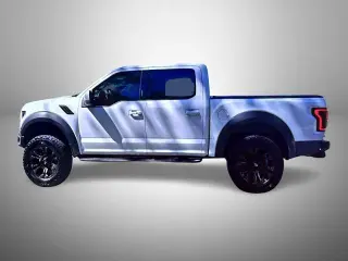 Ford F-150 2020 4x4 Raptor 4 puertas SuperCrew 5.5 pies. Caja corta