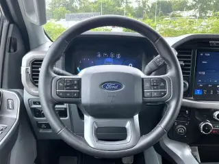 Ford F-150 2024 4x4 XLT 4 puertas SuperCrew 5.5 pies SB
