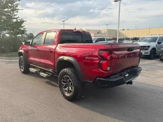 Chevrolet Colorado 2024 4x4 ZR2 4 puertas Cabina Crew 1.52 m (5 pies) caja corta