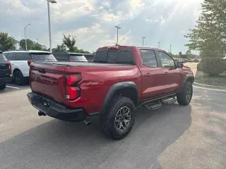 Chevrolet Colorado 2024 4x4 ZR2 4 puertas Cabina Crew 1.52 m (5 pies) caja corta