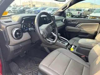 Chevrolet Colorado 2024 4x4 ZR2 4 puertas Cabina Crew 1.52 m (5 pies) caja corta