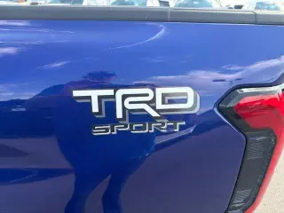 Toyota Tacoma 2024 4x4 TRD Sport 4 puertas Cabina Doble 5.0 ft SB 8A
