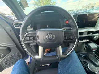 Toyota Tacoma 2024 4x4 TRD Sport 4 puertas Cabina Doble 5.0 ft SB 8A
