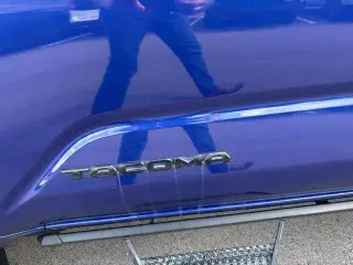Toyota Tacoma 2024 4x4 TRD Sport 4 puertas Cabina Doble 5.0 ft SB 8A