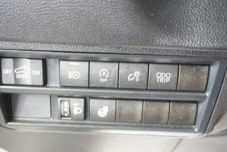 Toyota Tundra 2025 4x4 SR5 4 puertas CrewMax Cab Pickup SB