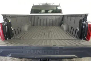 Toyota Tundra 2025 4x4 SR5 4 puertas CrewMax Cab Pickup SB