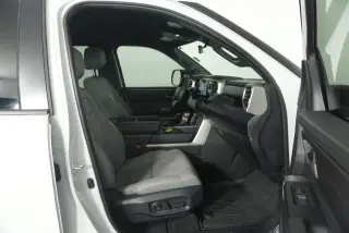 Toyota Tundra 2025 4x4 SR5 4 puertas CrewMax Cab Pickup SB