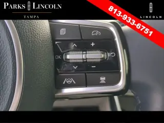 Kia Carnival 2025 SX 4 puertas Minivan