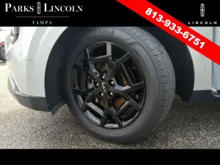 Kia Carnival 2025 SX 4 puertas Minivan