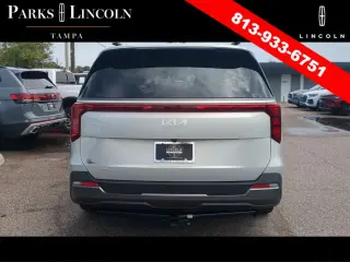 Kia Carnival 2025 SX 4 puertas Minivan