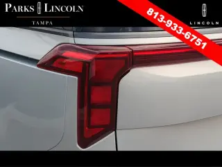 Kia Carnival 2025 SX 4 puertas Minivan