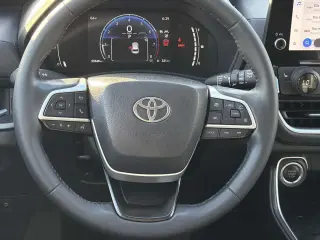 Toyota Grand Highlander 2024 XLE 4 puertas SUV
