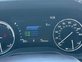 Toyota Sienna 2021 Platinum 7 pasajeros 4 puertas Minivan