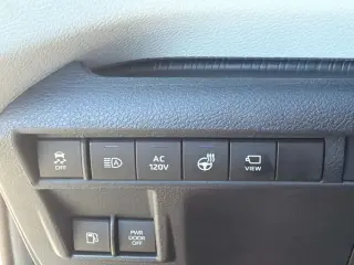 Toyota Sienna 2021 Platinum 7 pasajeros 4 puertas Minivan
