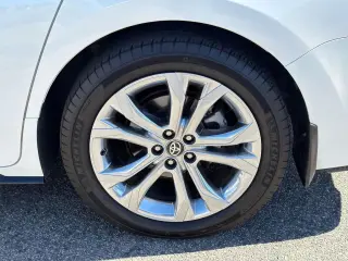 Toyota Sienna 2021 Platinum 7 pasajeros 4 puertas Minivan