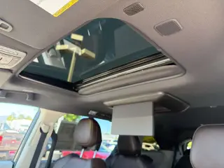 Toyota Sienna 2021 Platinum 7 pasajeros 4 puertas Minivan