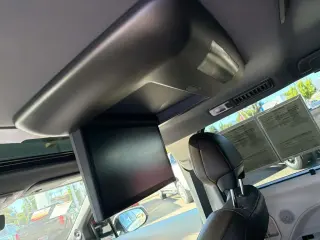 Toyota Sienna 2021 Platinum 7 pasajeros 4 puertas Minivan