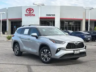 Toyota Highlander Híbrido 2023 AWD XLE 4 puertas SUV