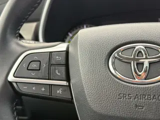 Toyota Highlander Híbrido 2023 AWD XLE 4 puertas SUV