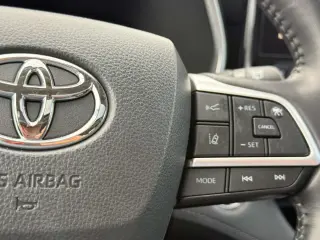 Toyota Highlander Híbrido 2023 AWD XLE 4 puertas SUV