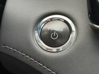Toyota Highlander Híbrido 2023 AWD XLE 4 puertas SUV