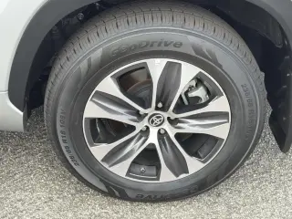Toyota Highlander Híbrido 2023 AWD XLE 4 puertas SUV