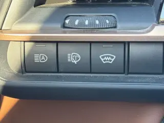 Toyota Crown Signia 2025 AWD Limited 4 puertas Crossover