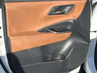 Toyota Crown Signia 2025 AWD Limited 4 puertas Crossover