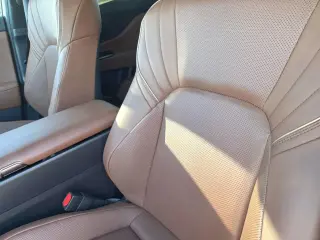 Toyota Crown Signia 2025 AWD Limited 4 puertas Crossover