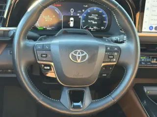 Toyota Crown Signia 2025 AWD Limited 4 puertas Crossover