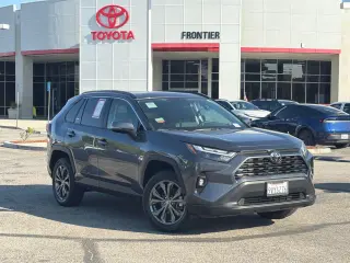 Toyota RAV4 Híbrido 2025 AWD XLE Premium 4 puertas SUV